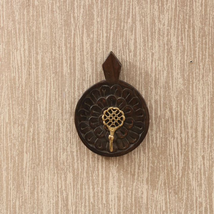 Wooden round wall hook Hook