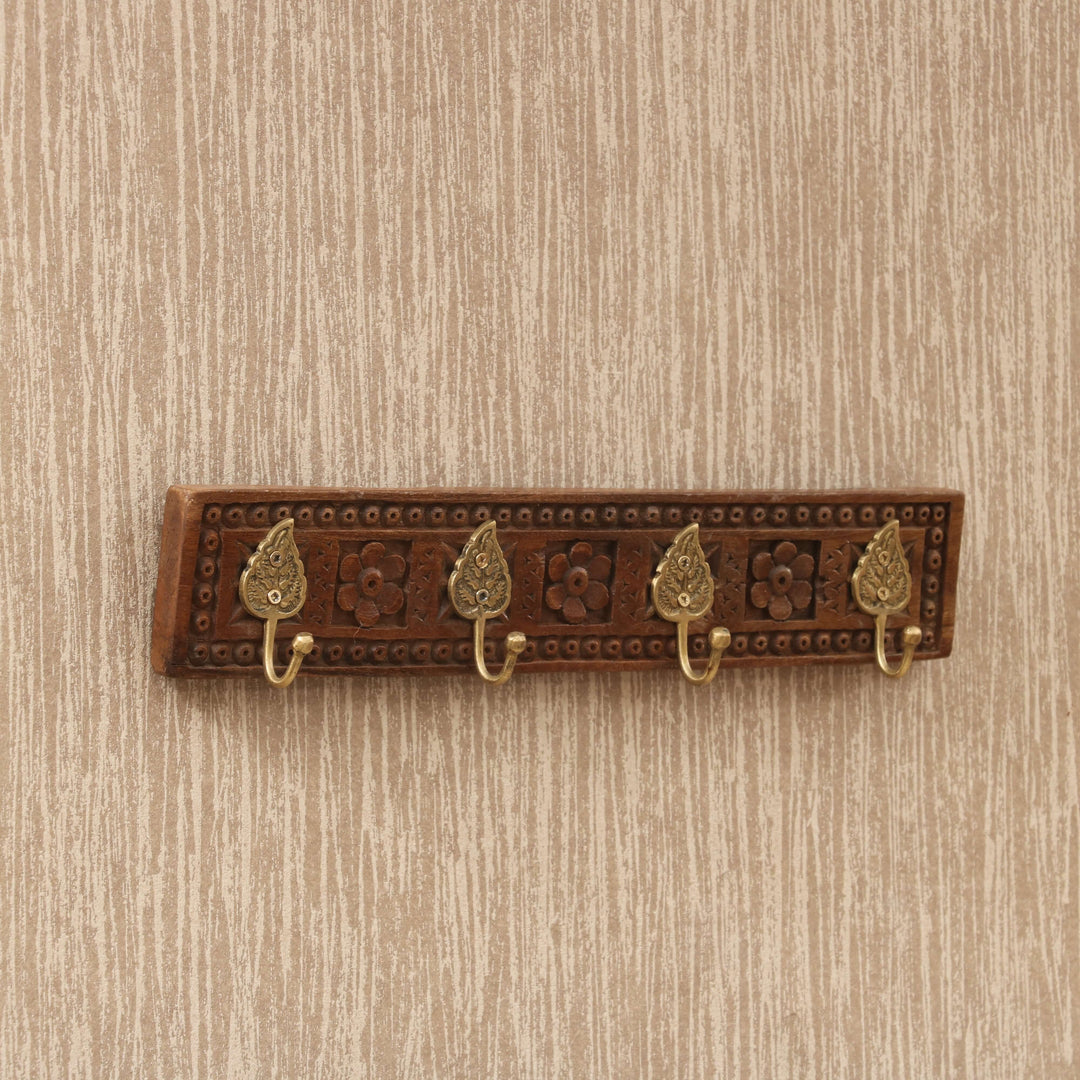 4 Hook Wooden Carved Cloth Hook Hook